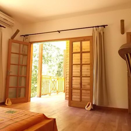 Lilot Beach Chalets Glacis  Phòng bức ảnh