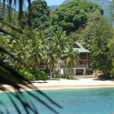Lilot Beach Chalets Glacis  Ngoại thất bức ảnh