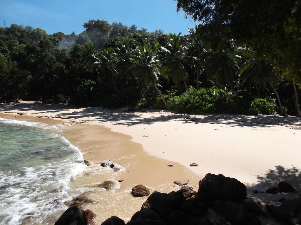 Lilot Beach Chalets Glacis  Phòng bức ảnh