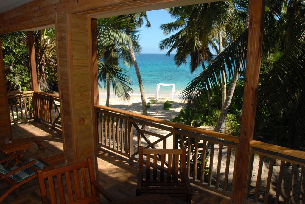 Lilot Beach Chalets Glacis  Phòng bức ảnh