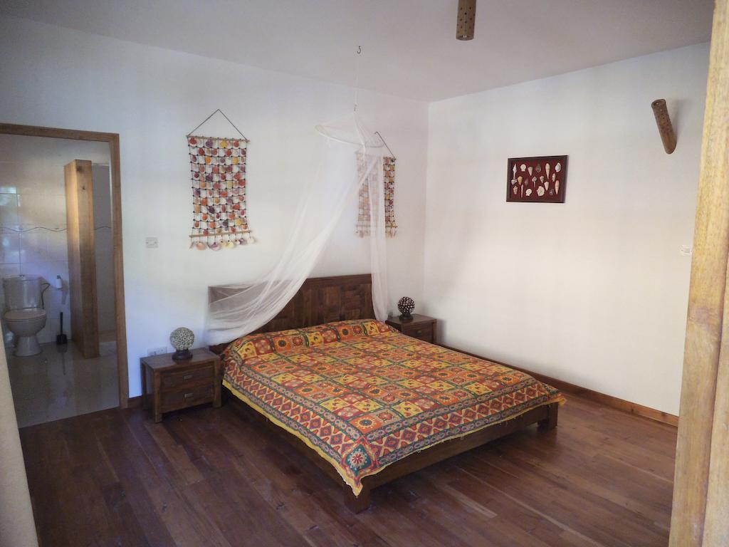 Lilot Beach Chalets Glacis  Phòng bức ảnh