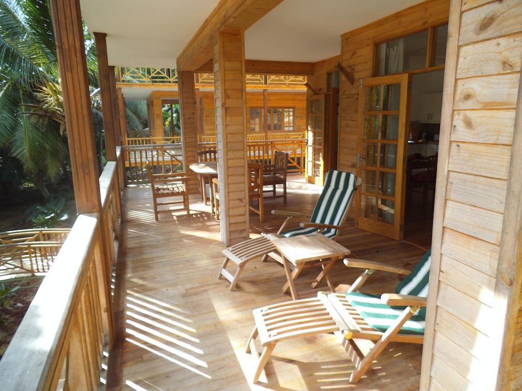 Lilot Beach Chalets Glacis  Phòng bức ảnh