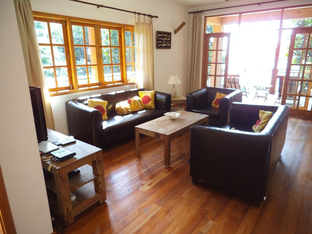 Lilot Beach Chalets Glacis  Phòng bức ảnh